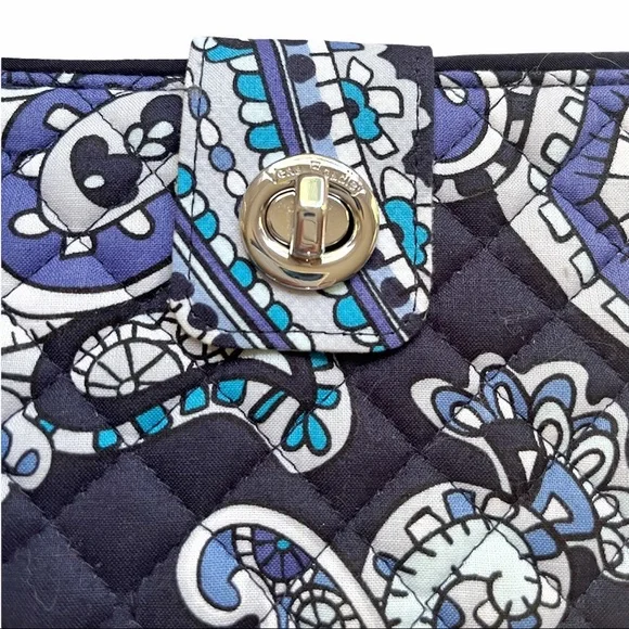 Vera Bradley Iconic RFID Turnlock Wallet in Deep Night Paisley - Picture 3 of 9